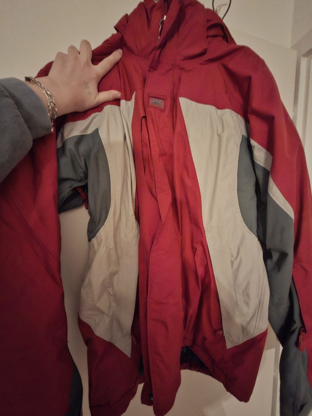 Helly Hansen Jacken: Helly Hansen Skijacke – Gebraucht aus Belp von Fern00