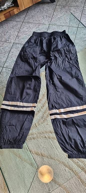 Pantaloni: Regenhose blau, Grösse 134/140 – Usato da Weinfelden venduto da mam_sh58 1