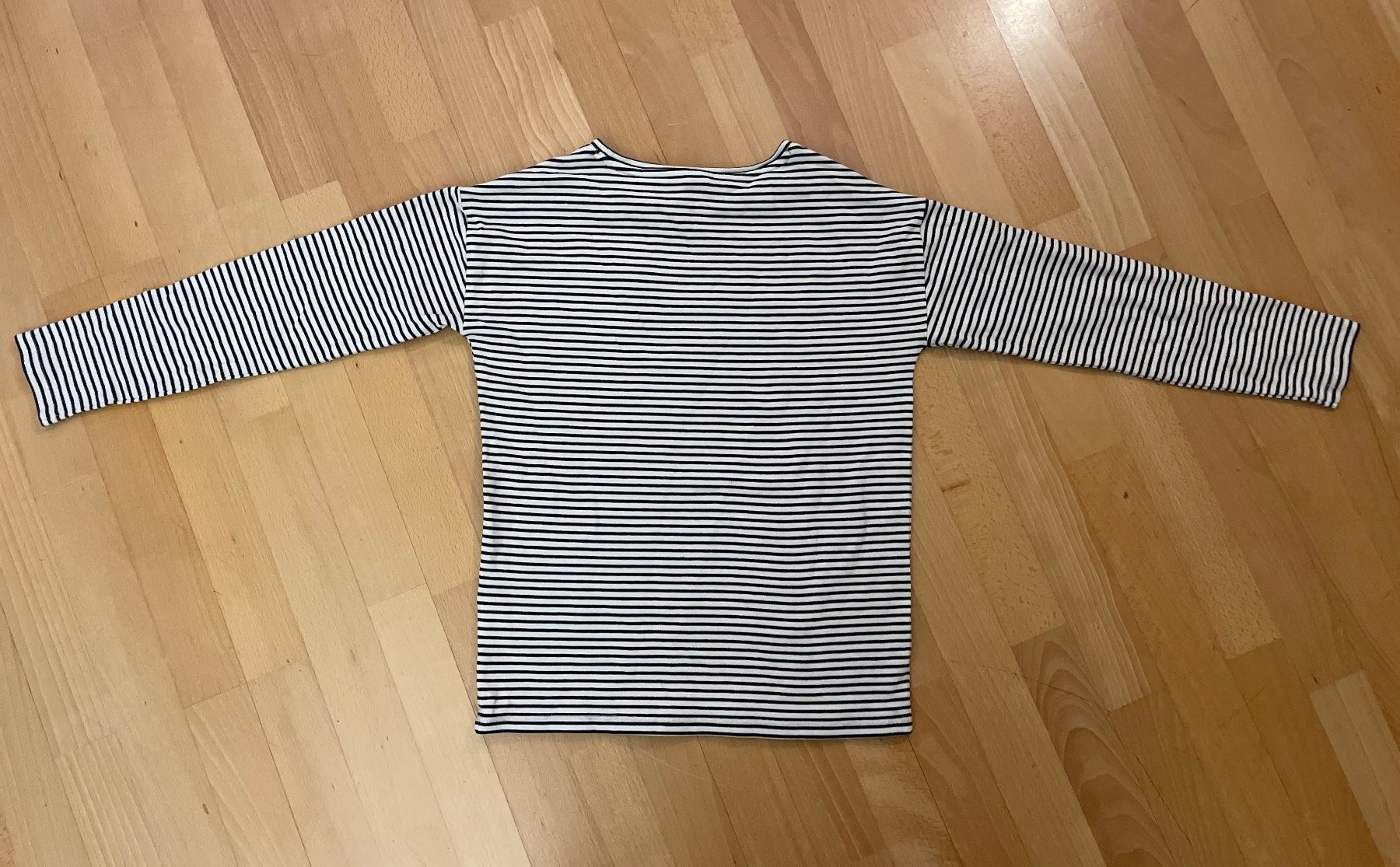 S.Oliver Maglioni & Felpe: s.Oliver Mädchen Pulli / Grösse 152 / absolut neuwertig!!! – Nuovo (secondo la descrizione) da Winterthur venduto da LESA1015 1