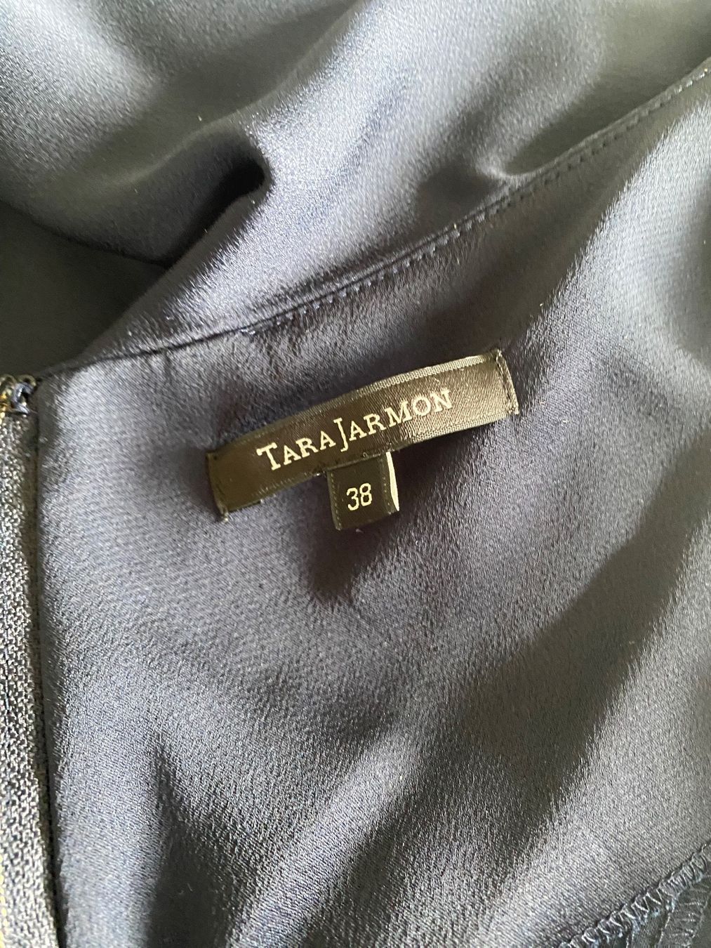 Tara Jarmon Vestiti: Tara Jarmon - Abendkleid – Usato da Herrliberg venduto da Julianopie 5