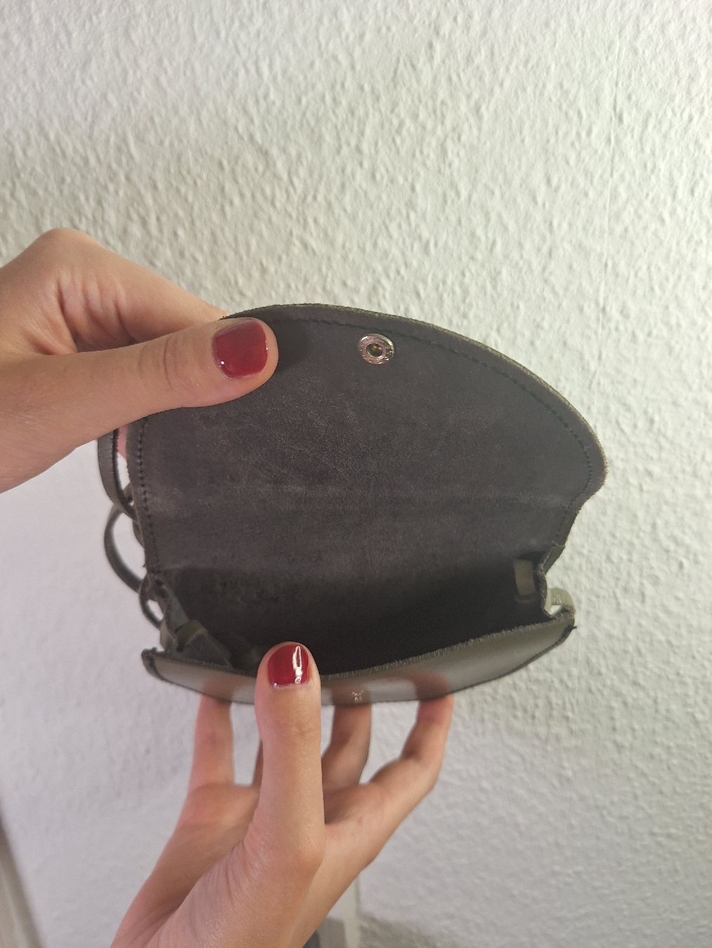 Sacs femmes: Tasche Leder khaki – D'occasion à Wetzikon ZH par kuk_9q2n 2