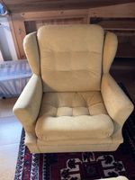 Sessel mit Hocker gelb guter Zustand