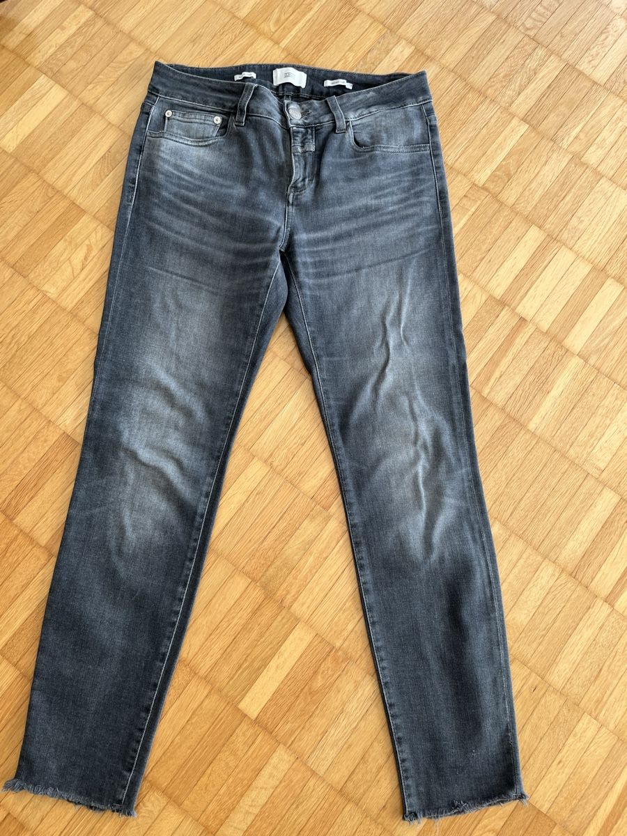 Closed Pantaloni: Hose – Usato da Uster venduto da entli008