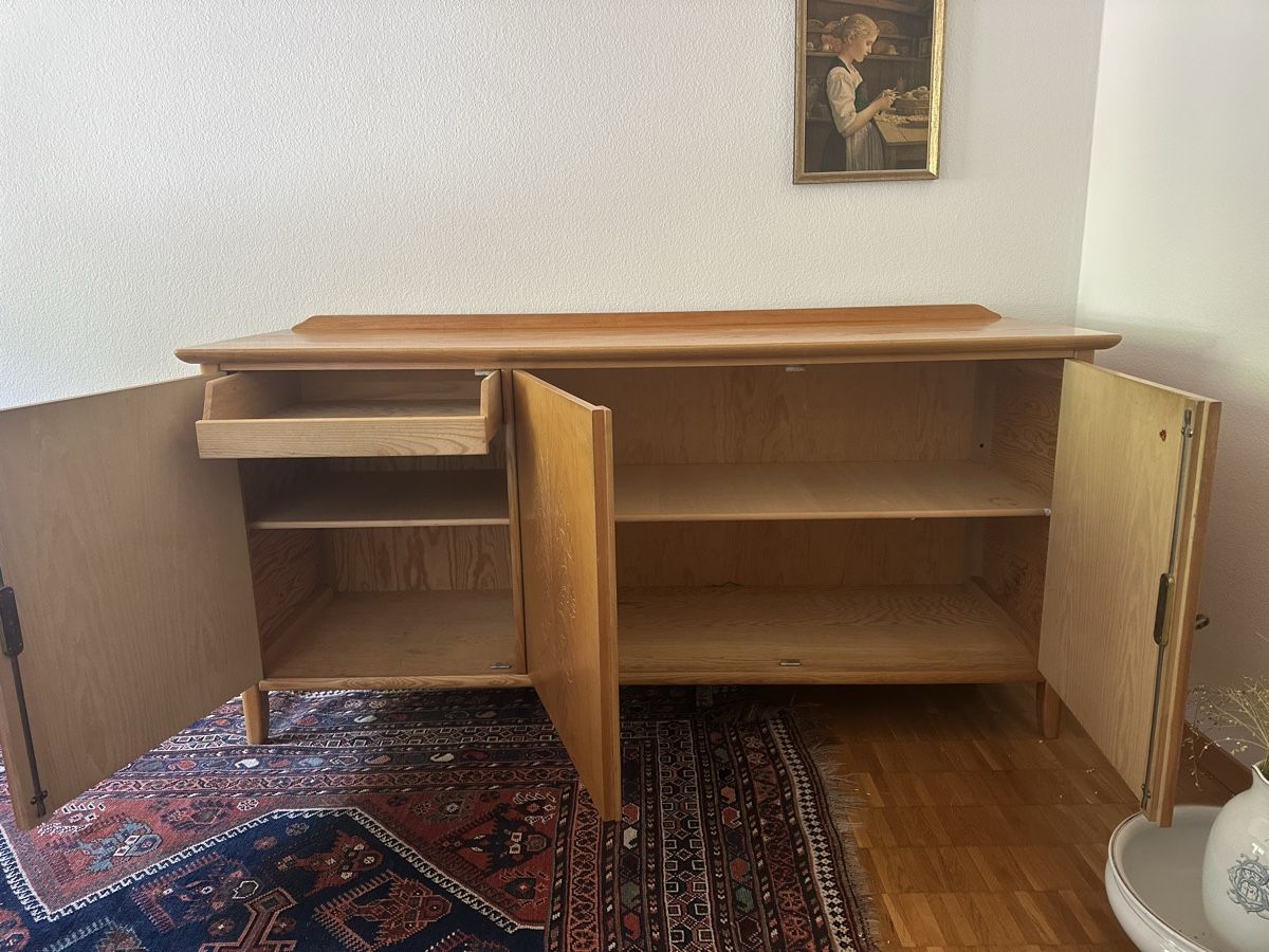 Commodes: dreitürige Kommode – D'occasion à Schönenwerd par floriana.d 2
