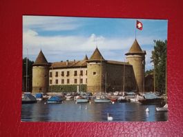 Chateau de Morges Schloss Bootshafen Autos Militär Museum