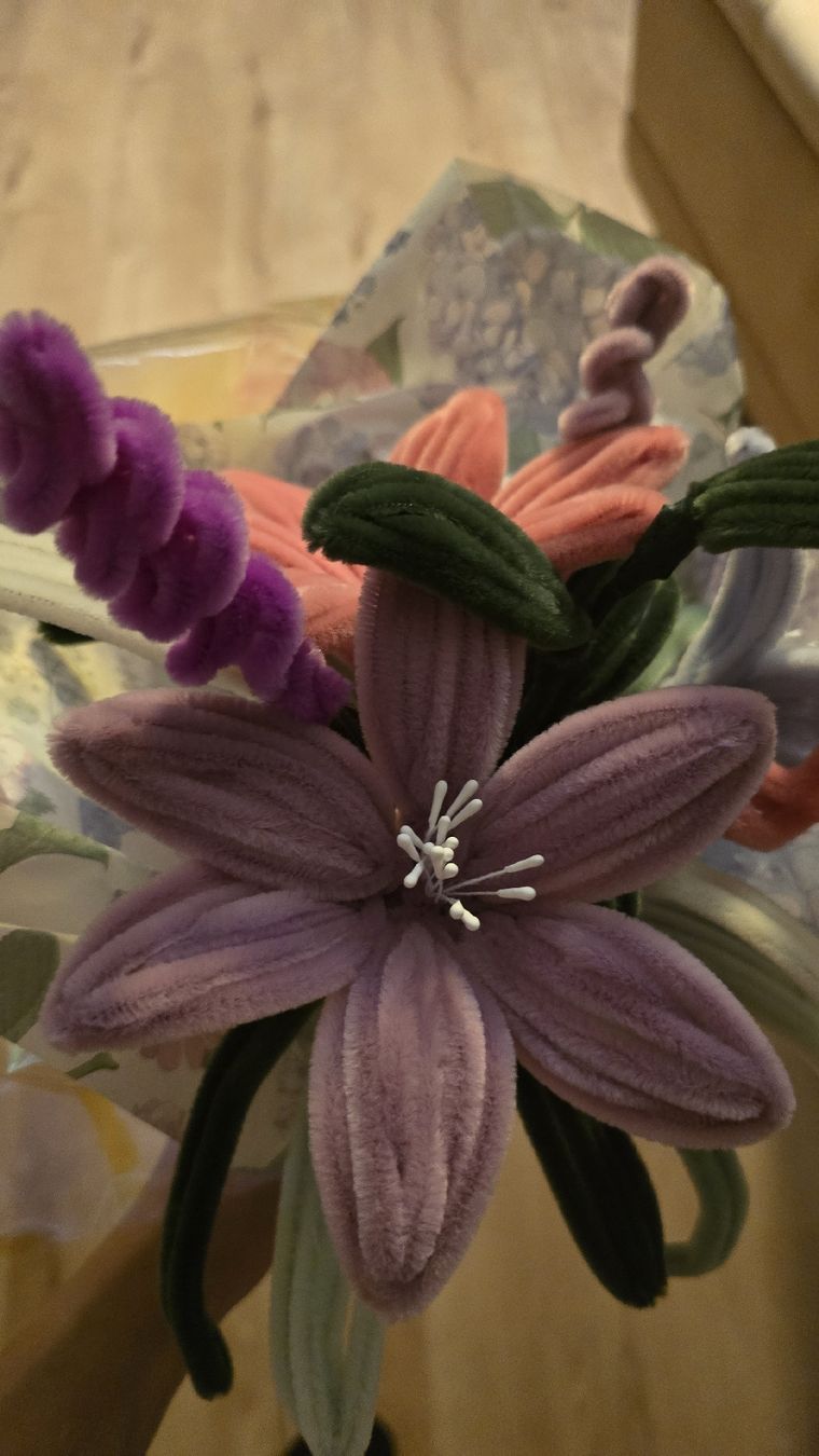 Alle Dekorationen: Handgefertigter Blumenstrauß 💐 – Neu und originalverpackt aus Zürich von Idoly_Studio. 2