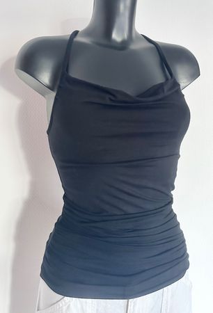 NEU 💜☀️ Gr S Top mit raffiniertem Rücken