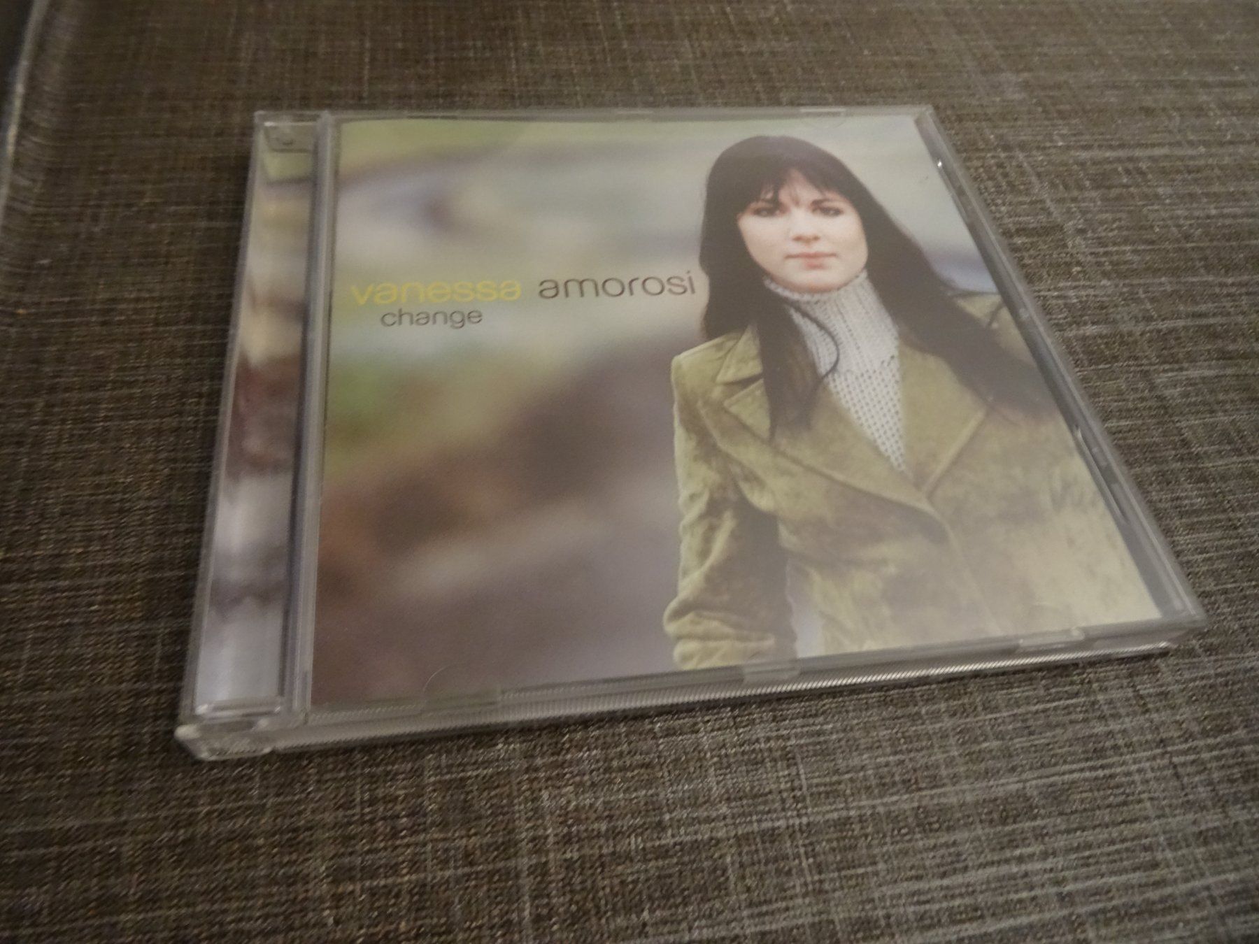 CD: Vanessa Amorosi - Change CD – Usato da Olten venduto da Disc-Ausverkauf