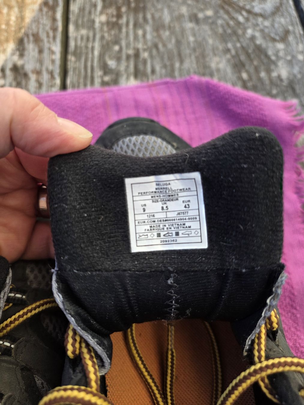 Merrell Scarpe da uomo: Wanderschuhe Merrell grau schwarz Grösse 43 gebraucht – Usato da Wald ZH venduto da recher67 4
