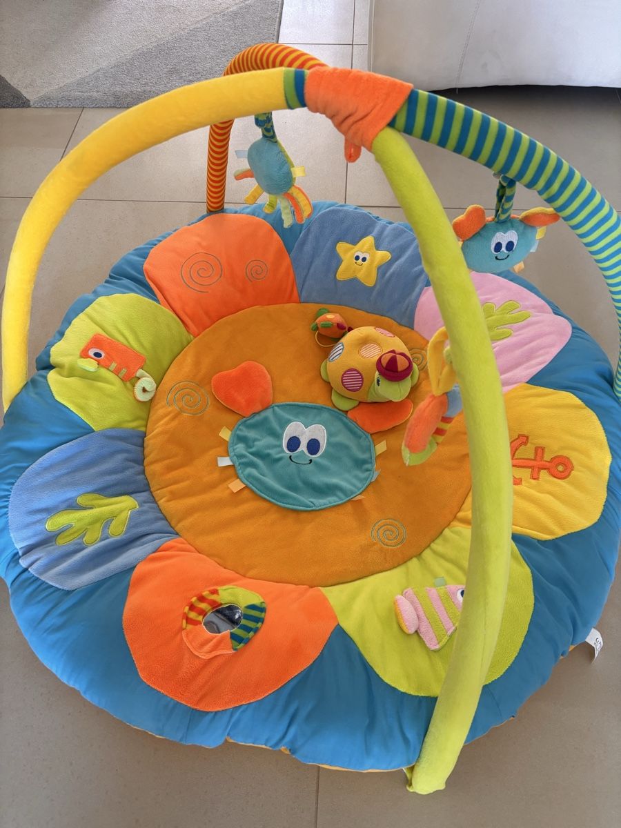 Tapis de jeu: Tapis d’éveil  – D'occasion à Grand-Lancy par sof_tw6p