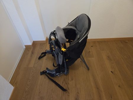 Kindertrage Rucksack Deuter