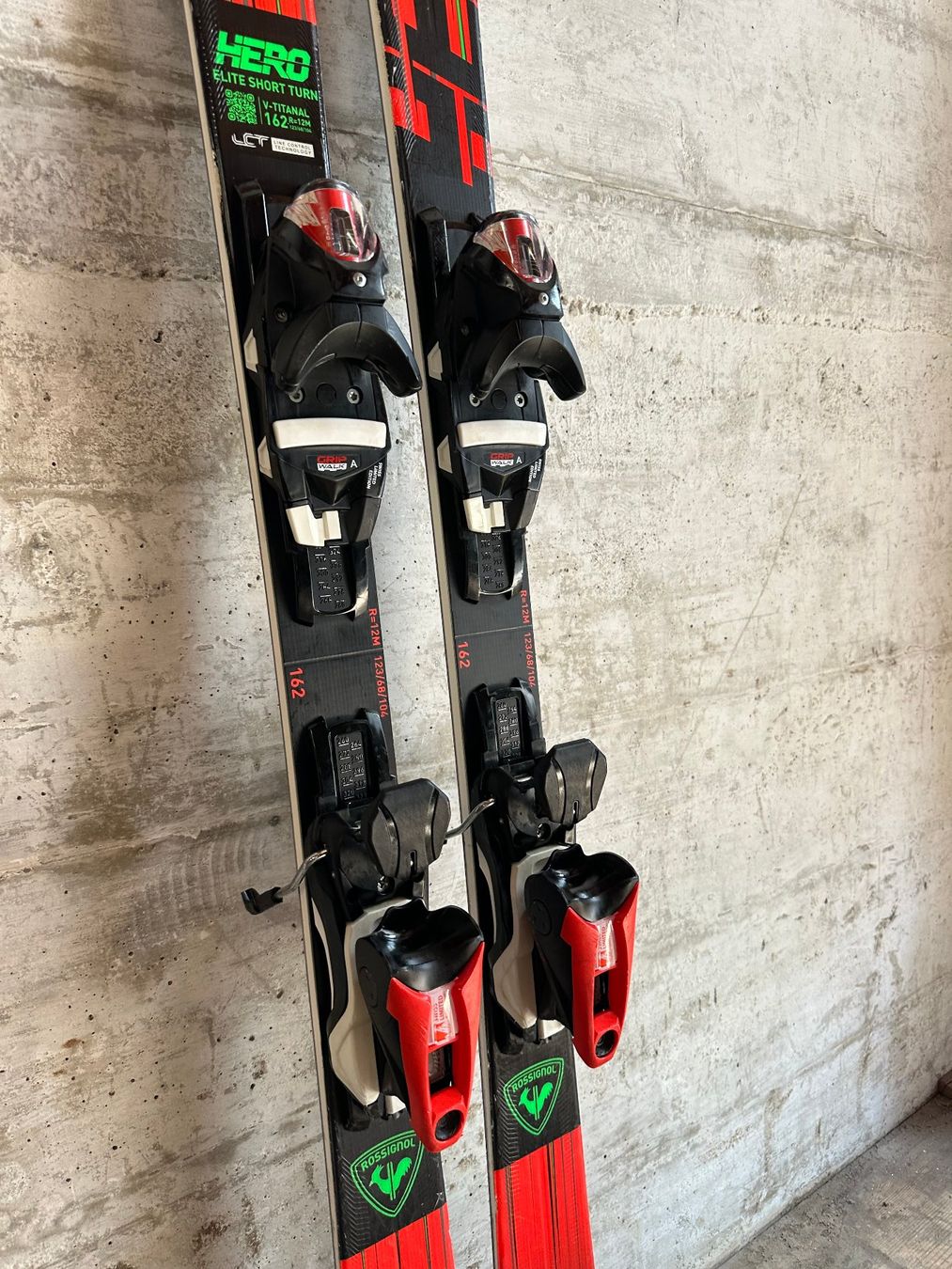Rossignol Skis: Rossignol Hero Elite ST Ski 162CM – D'occasion à Emmenbrücke par karkarkar 2