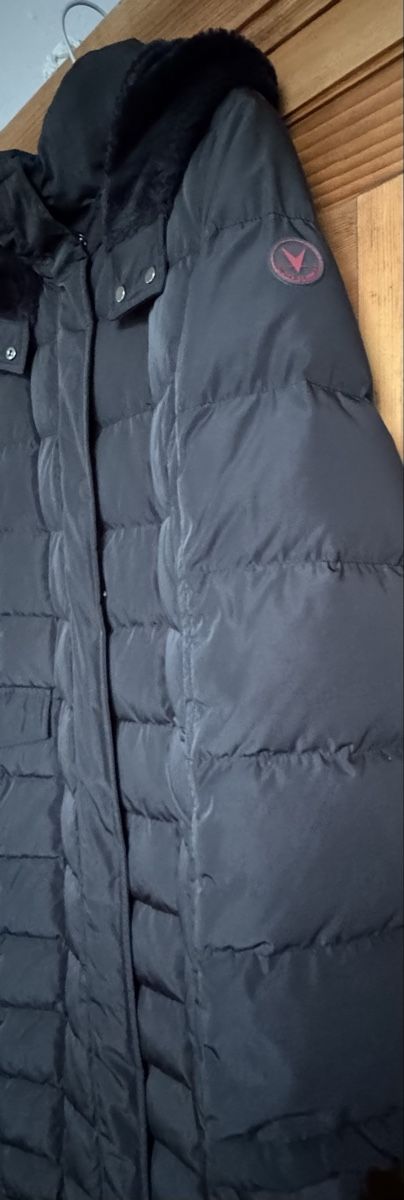 Fuchs Schmitt Cappotti: Fuchs Schmitt Premium Down Mantel – Gr. 40 | Schwarz – Nuovo (secondo la descrizione) da Thun venduto da Tasiba05 2