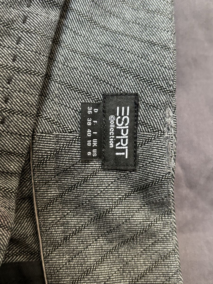 Esprit Pantaloni: Pantalon à rayure droit Esprit, excellente condition  – Usato da Avry-devant-Pont venduto da Odilee 4