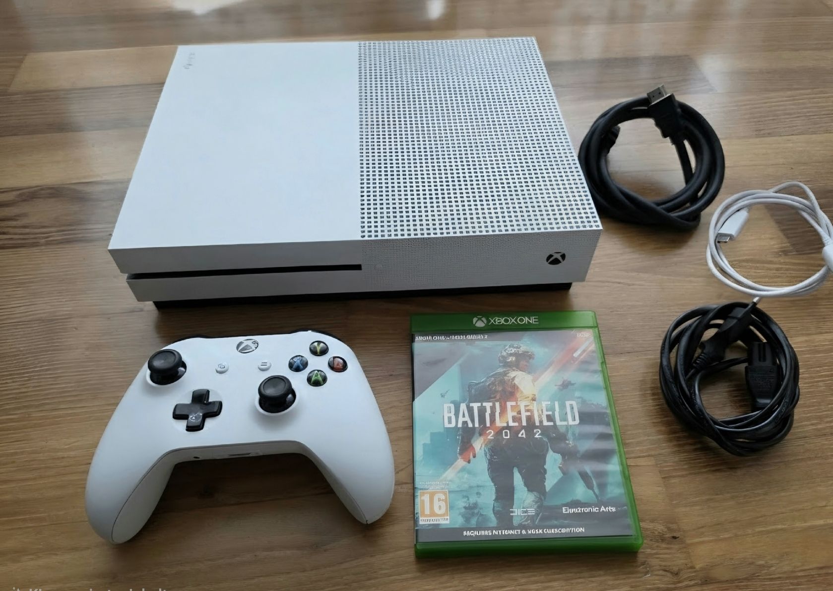 Microsoft Console: Microsoft Xbox One S mit 365 GB, Controller und Spiel – Usato da Bassersdorf venduto da TheBrake