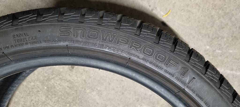 Pneus & Kompletträder: WINTERREIFEN   215 / 40 R17 – Gebraucht aus St. Gallen von kratzki01 2