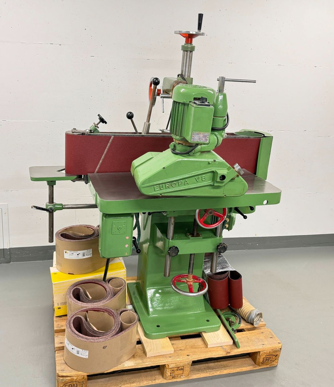 Schleifen & Polieren: Kantenschleifmaschine – Gebraucht aus St. Gallen von Holzbaum 2