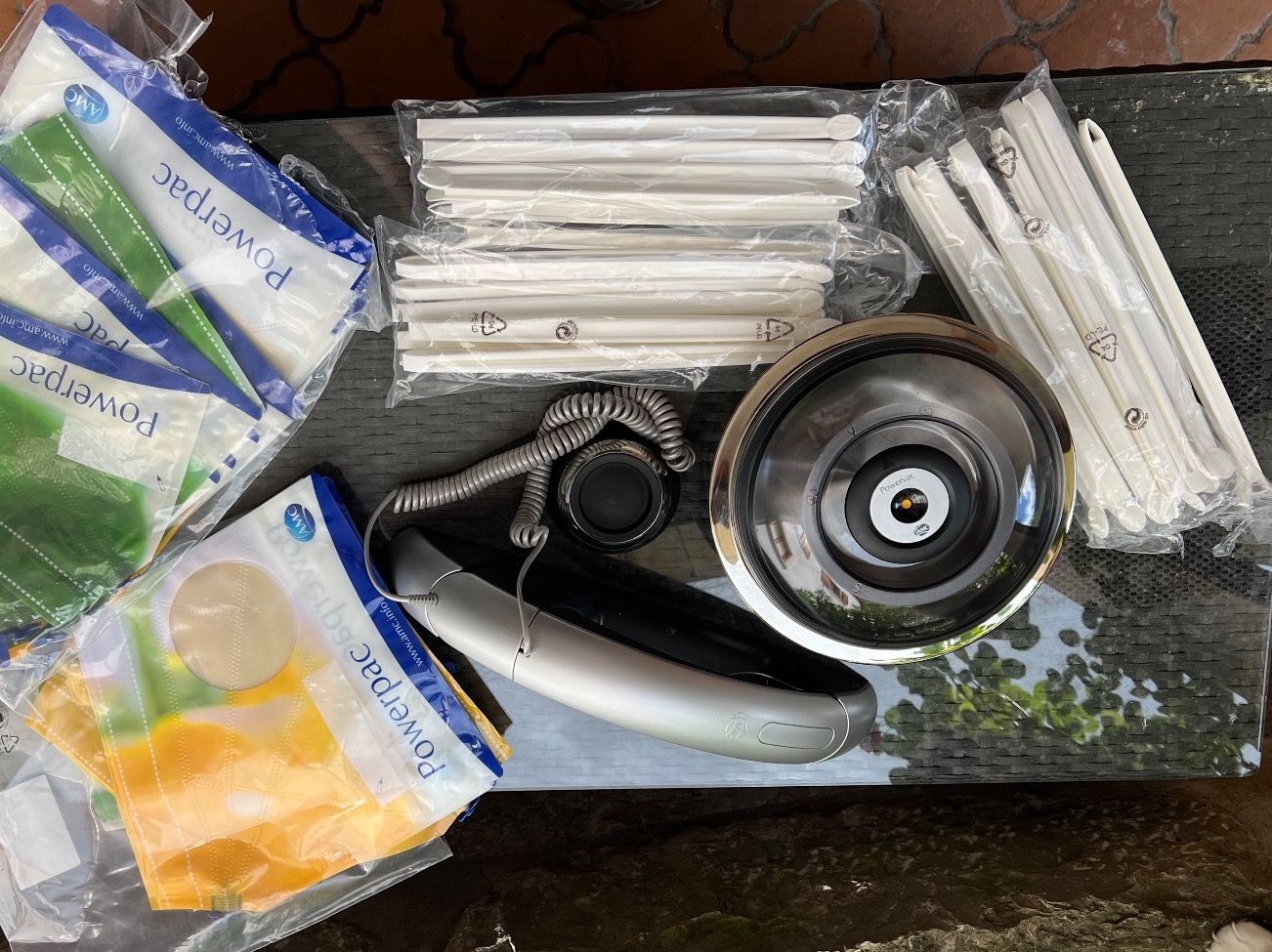Elettrodomestici da cucina: Vakkumiersystem mit Zubehör – Usato da Zeiningen venduto da nic_2rmd