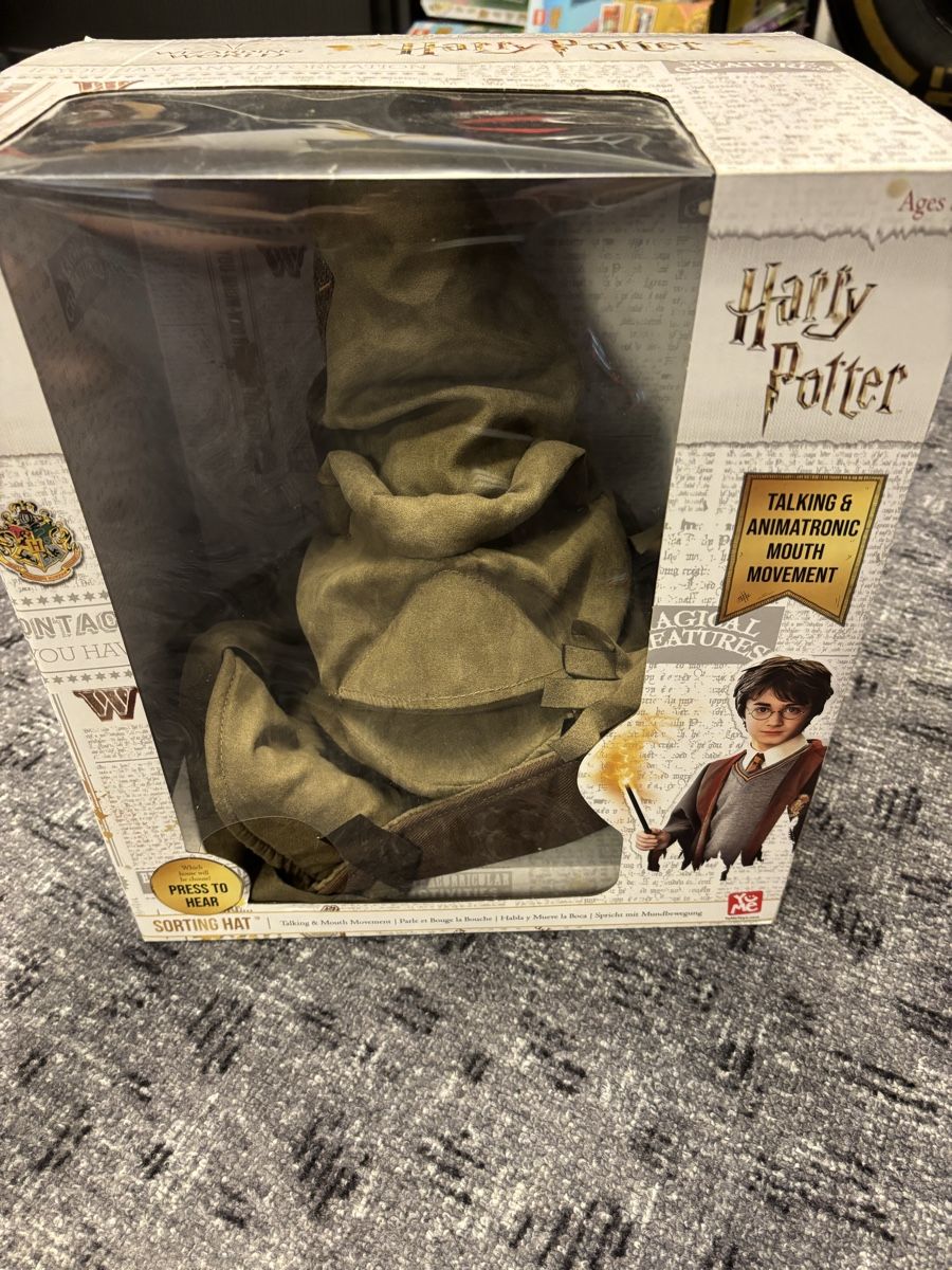 Giocattoli: Harry Potter sprechender Hut – Nuovo (secondo la descrizione) da Brütten venduto da Swerman1984