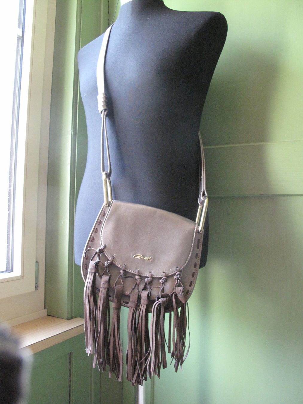 Borse da donna: Crossbody Bag – Usato da glarus venduto da Engel_888
