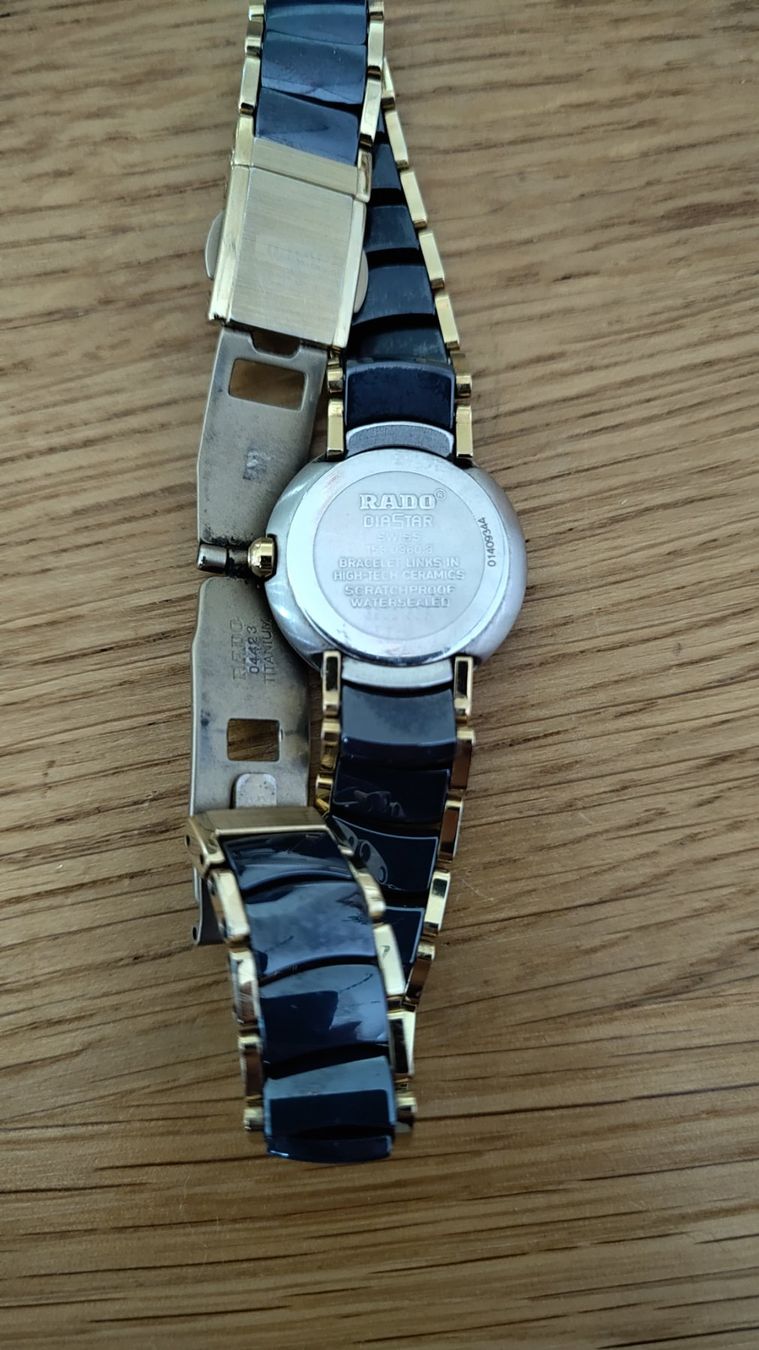 Rado Orologi: Rado Damenuhr Diastar 153.0360.3 – Usato da Bätterkinden venduto da neuseeland79 2