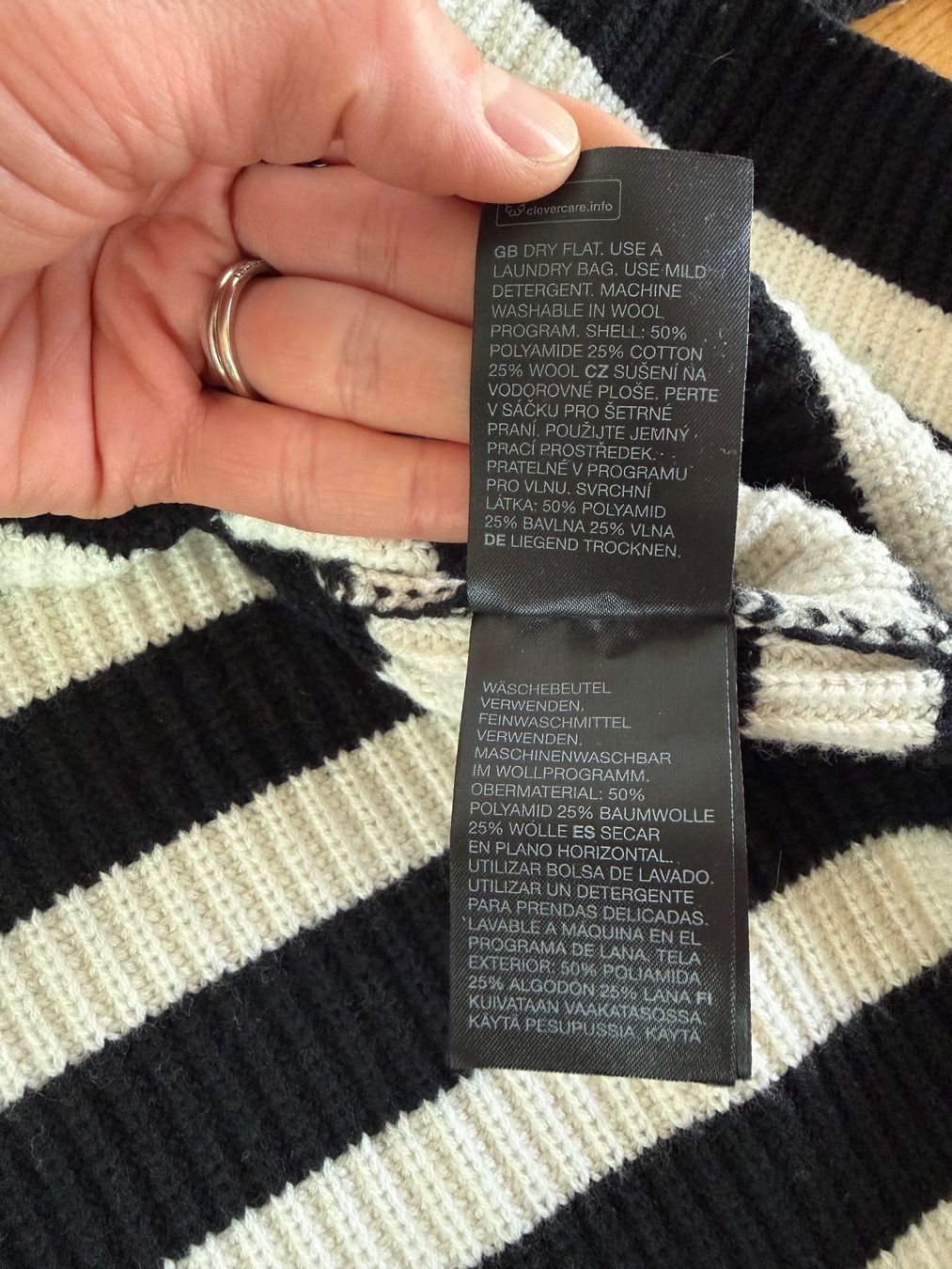 Other Stories Pullover & Sweatshirts: Oversized Streifenpullover mit Reißverschluss – Gebraucht aus Männedorf von gin_9tb9 5