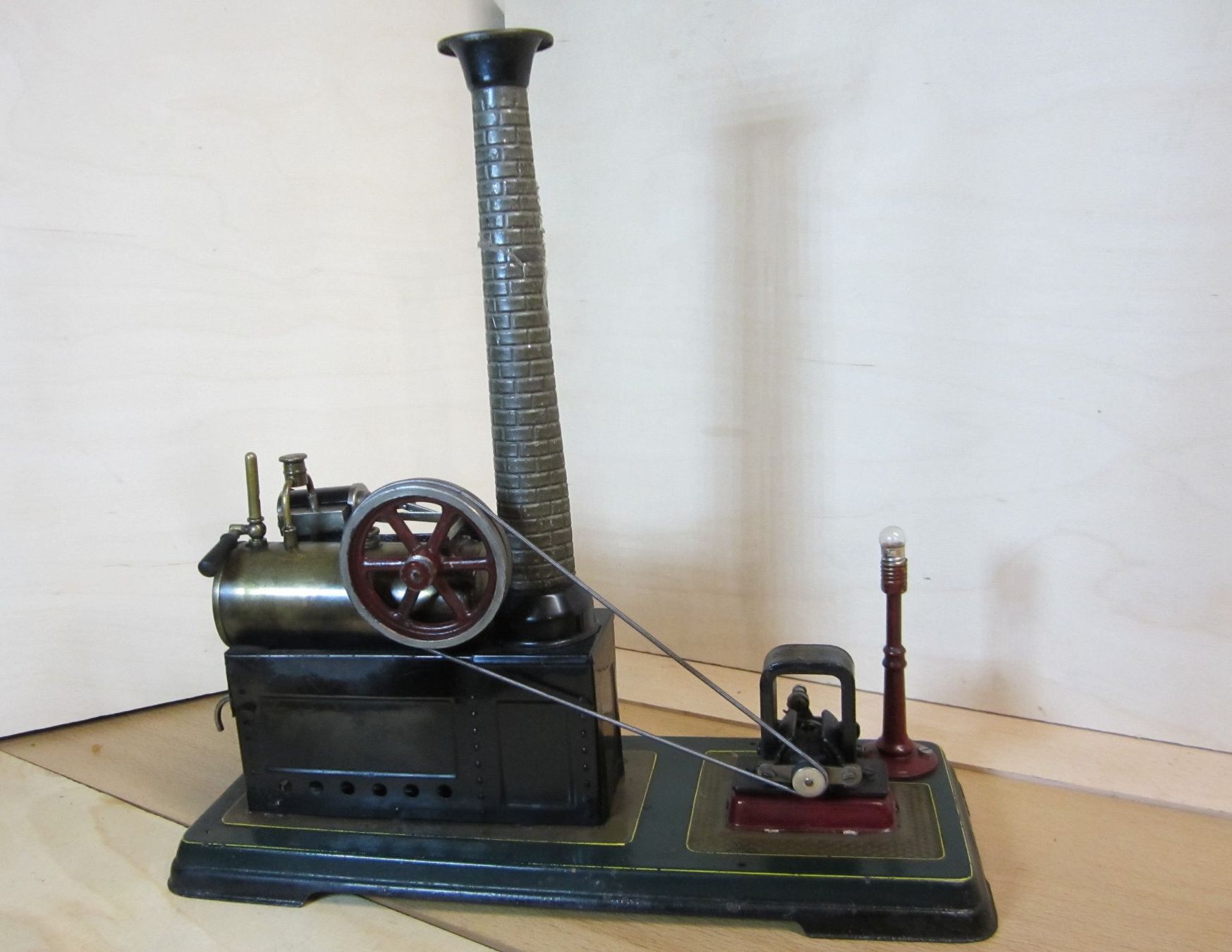 Kit di modellismo & Modellini statici: BING avec dynamo – Usato da Gland venduto da renomodel