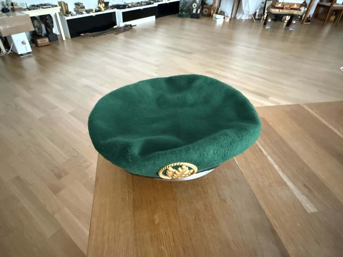 Uniformen: Originale Deutsche Bundeswehr Barett, Militär Kappe – Gebraucht aus Goldach von Messerguru 1