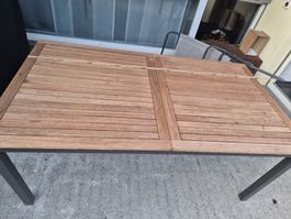 Gartentisch aus Holz ausziehbar guter Zustand