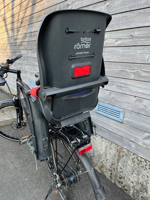 Britax Römer Seggiolini per auto: Velokindersitz Römer Junior Relax (gebraucht) – Usato da Zug venduto da Weimi 1