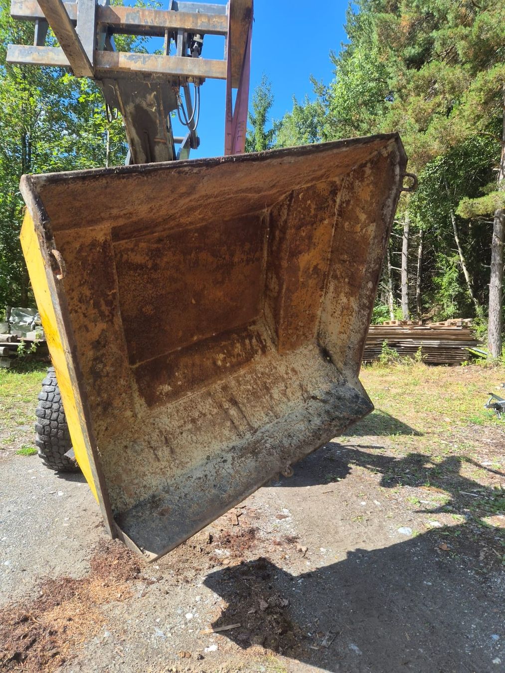 Camions-bennes: Dumpermulde – D'occasion à Maladers par Seba23541 2