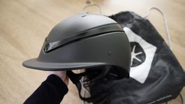 Charles Owen Luna Reithelm Grösse M 55-59cm Samshield Luxus