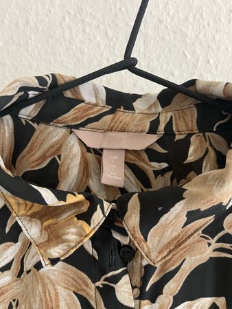 Chemisier H&M taille L à motifs floraux