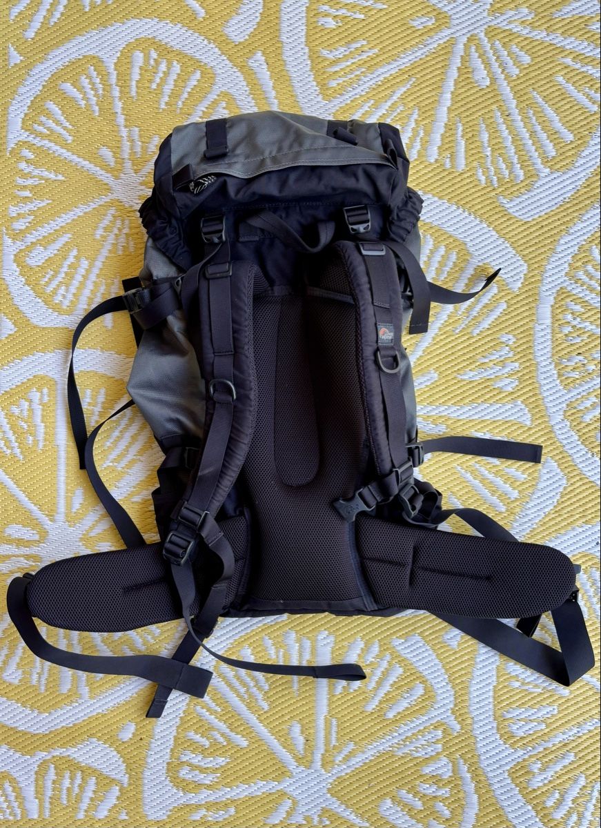 Lowe Alpine Rucksäcke: Lowe Alpine Ice Peak 40 Rucksack – Gebraucht aus Horgen von HagMo 1