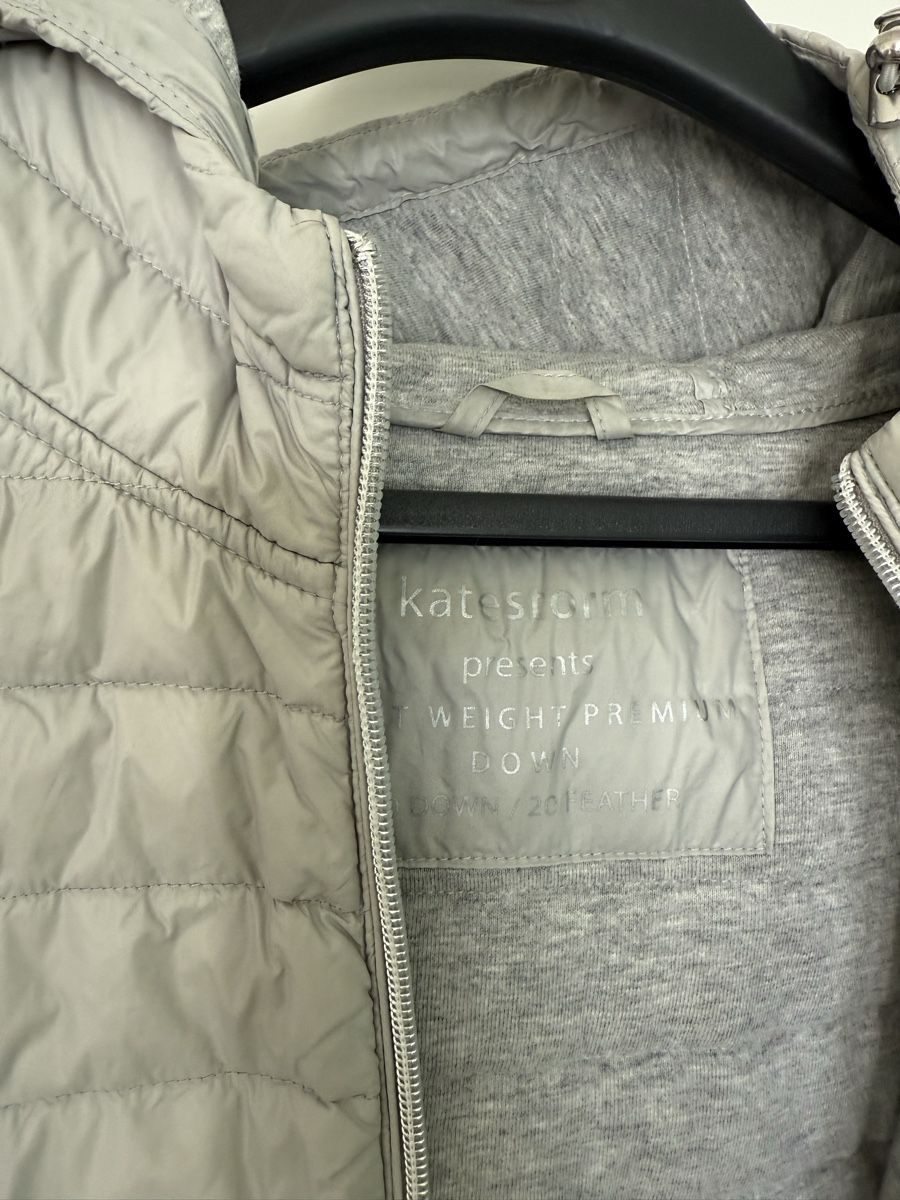 Gilets & Westen: Graue Daunen-Steppweste von Katestorm, Gr 40 – Gebraucht aus Olten von smashbox 1