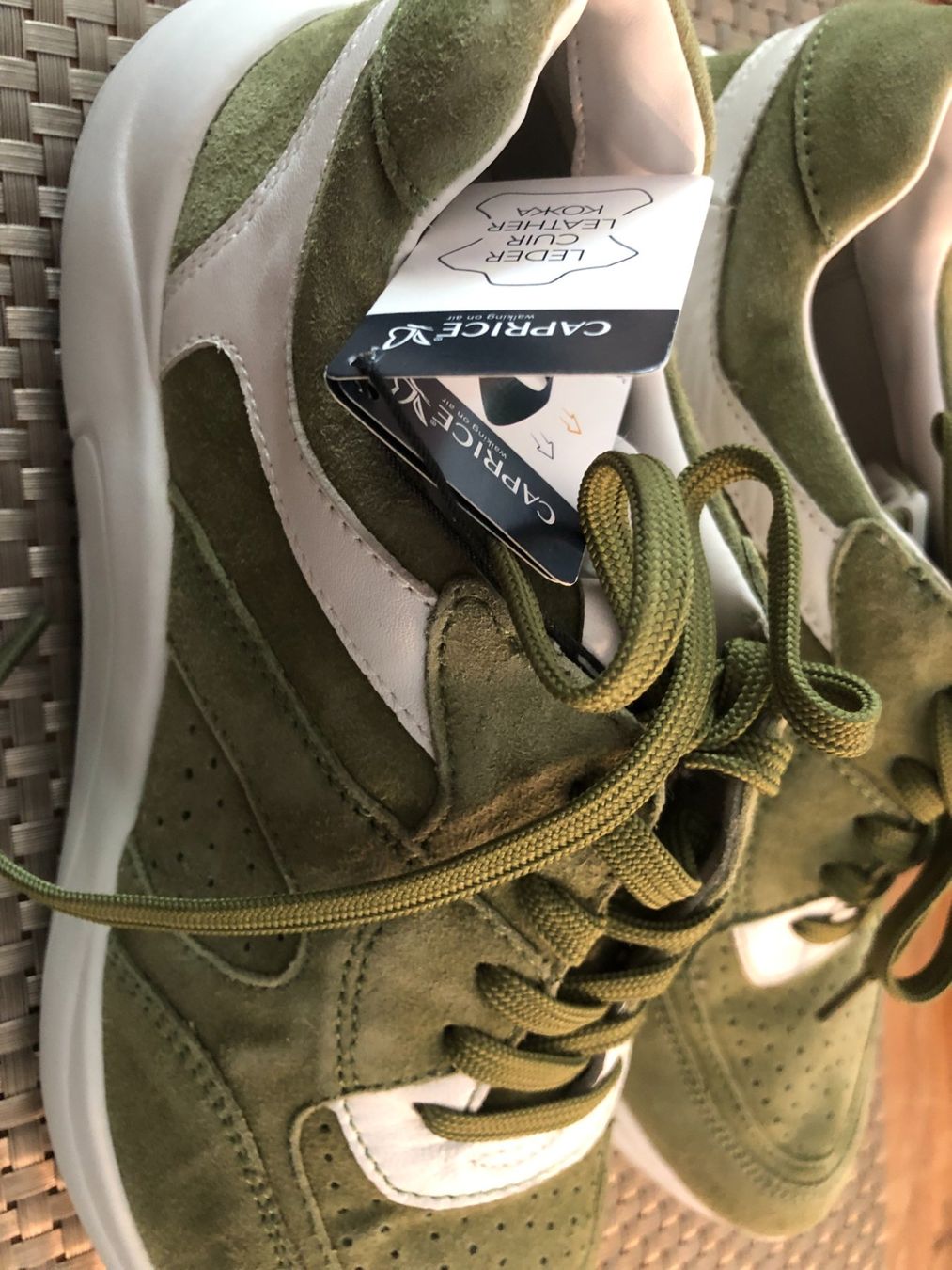 Scarpe da donna: Neue Sneakers aus Leder – Nuovo e nell'imballaggio originale da Gränichen venduto da lizama 3