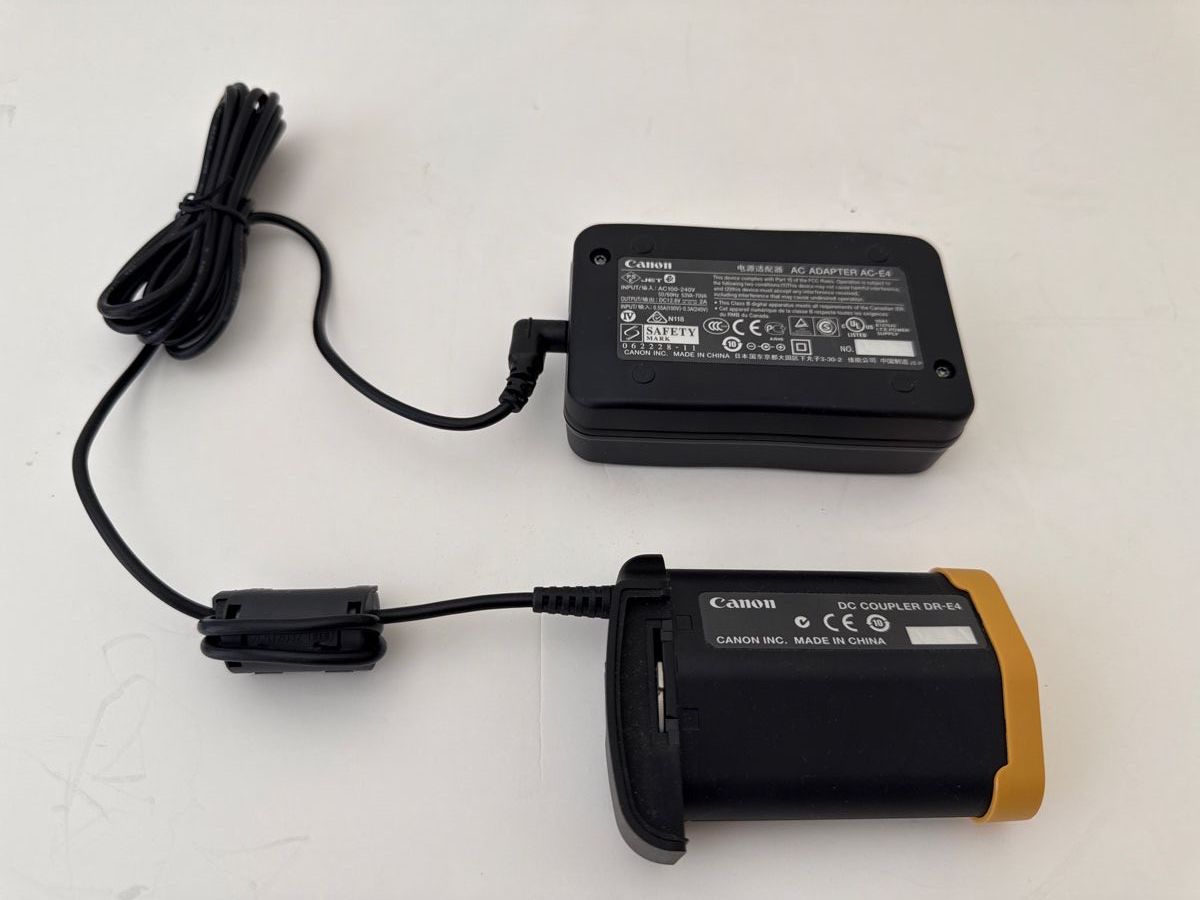 Canon Unità & Adattatore: Canon DR-E4 DC Coupler + AC Adapter AC-E4 for Canon camera – Usato da Collex venduto da biswasg
