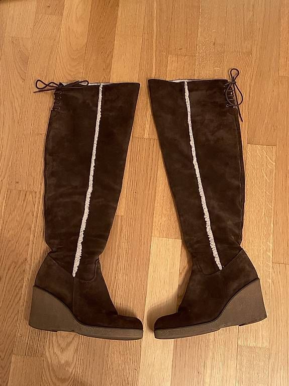 Scarpe da donna: Dunkelbraune Overknees in Grösse 39 – Usato da Zürich venduto da michaela_2024