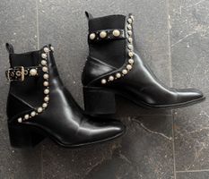 Schwarze Stiefeletten von Zara mit Perlen, Grösse 36