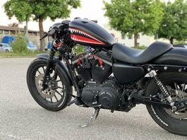 Harley Davidson Iron XL 883 Sportster