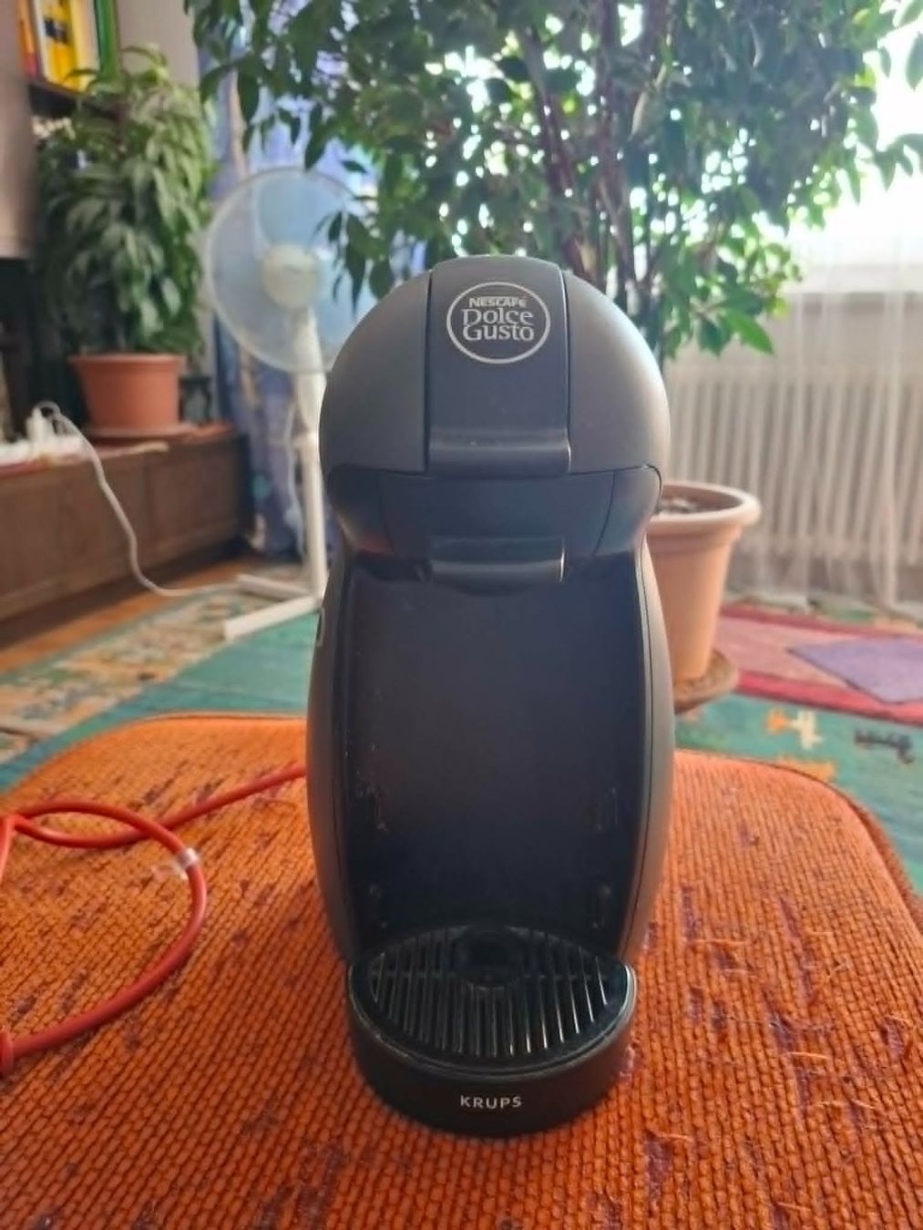 Nescafé Kaffeemaschinen & Espressomaschinen: Dolce Gusto Kaffemaschine – Gebraucht aus Windisch von Xxaa 1