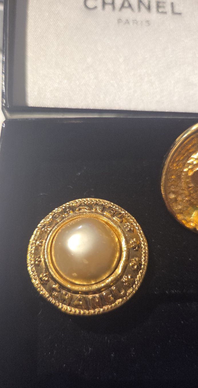 Chanel Orecchini pendenti & Orecchini a lobo: CHANEL ORECCHINI CLIPS – Usato da Ascona venduto da principessacaroline 2