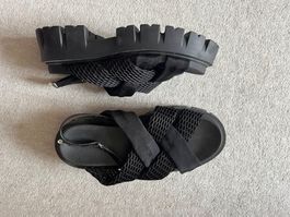 Premiata Chunky schwarze Sandalen Gr.40
