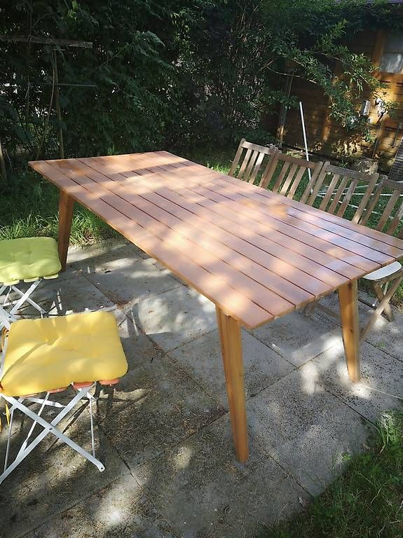 Tavoli: Table extérieur en bois (2m) – Usato da Cheseaux-Lausanne venduto da poron 1