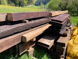 Zu Verkaufen: Altholz Balken 300 Jahre alt.