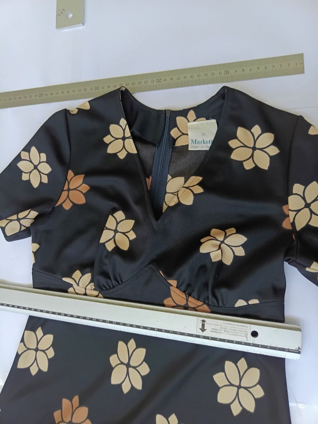 Kleider: Maxi Vintage Kleid Blumenmuster kurzarm – Neu (gemäss Beschreibung) aus Wängi von Ladys_First 3