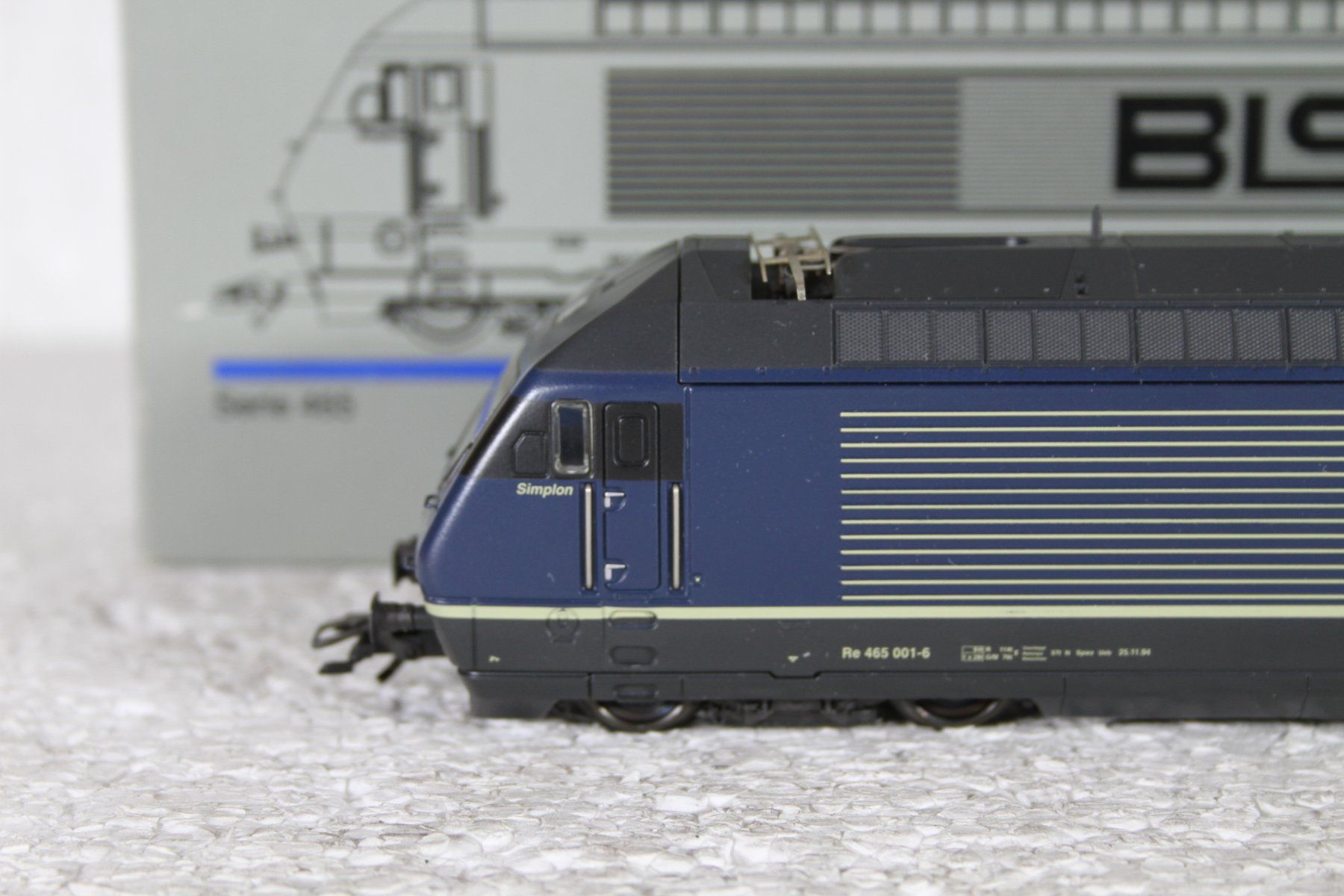 Märklin Modellini di ferrovie: Märklin 3763 BLS Re 465 digital OVP – Usato da Triesen venduto da cor_62ts 1
