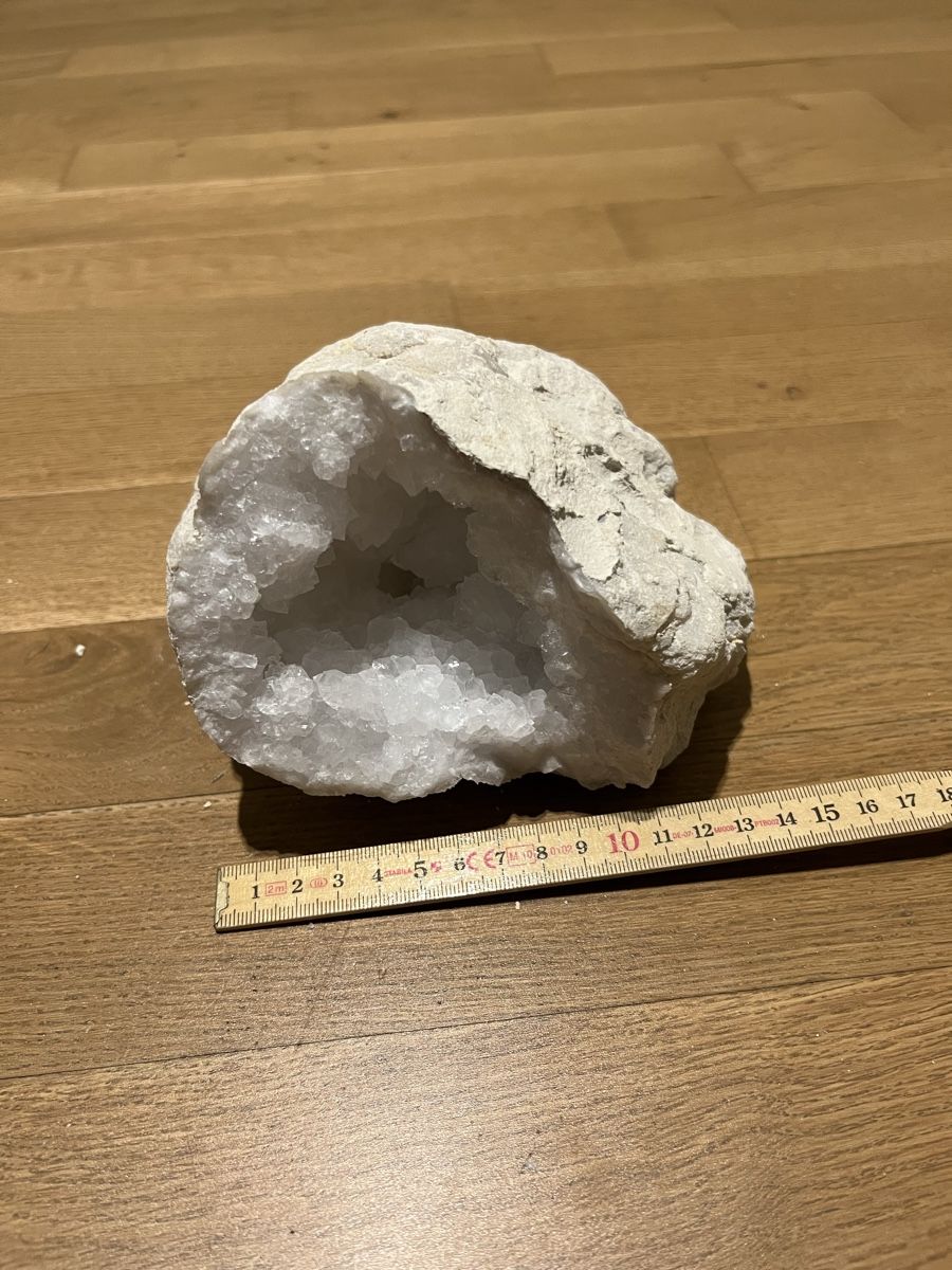Minerali & Pietre curative: Schöner Kristall Geode - 1.9kg – Usato da Altendorf venduto da wqv_97 1