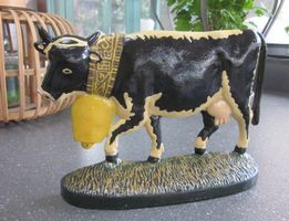 Vintage Gusseisen Türstopper Kuh handbemalt
