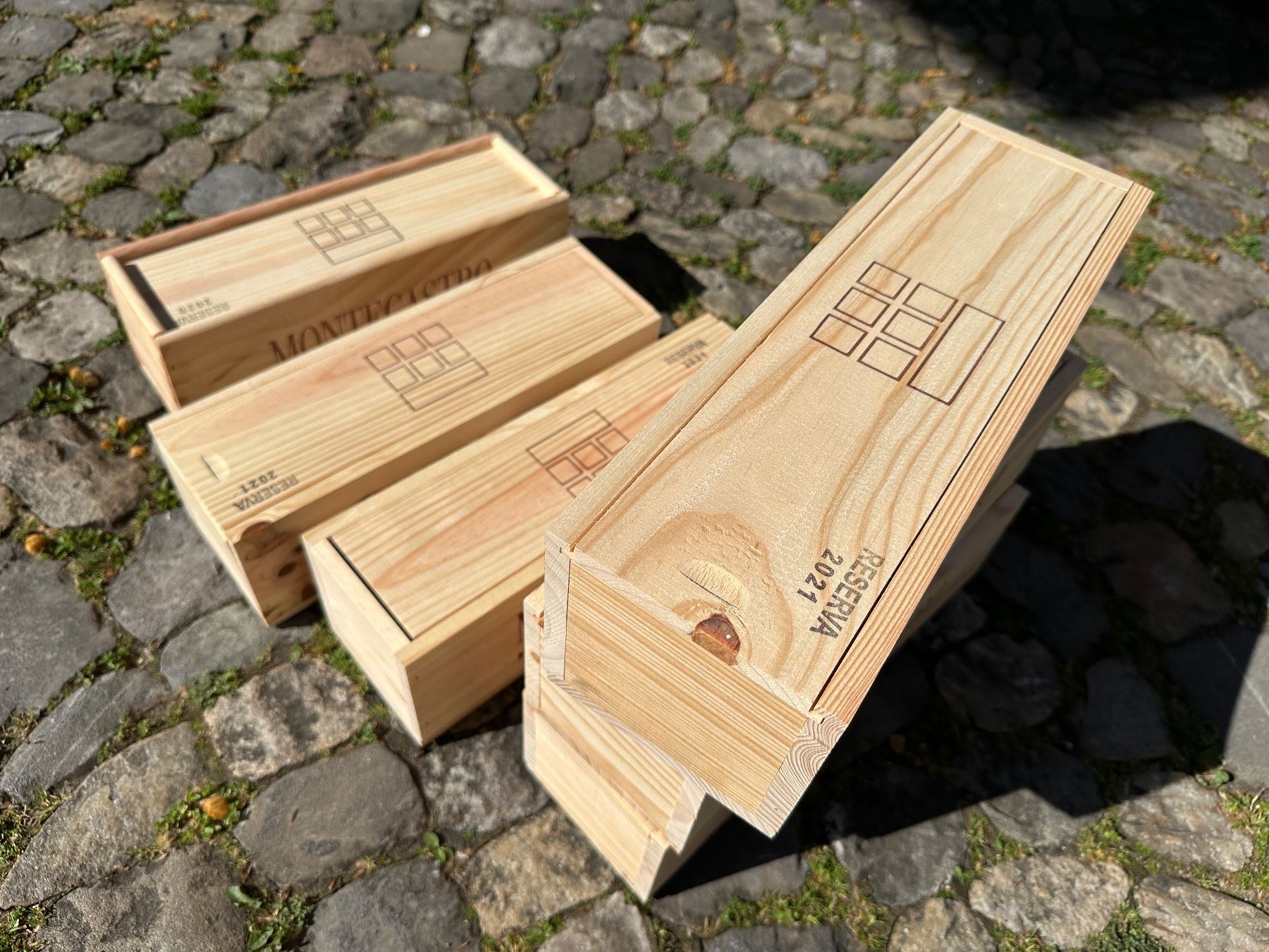 Altro: Einzelweinkiste mit Schiebedeckel – Usato da Zürich venduto da atlantis77